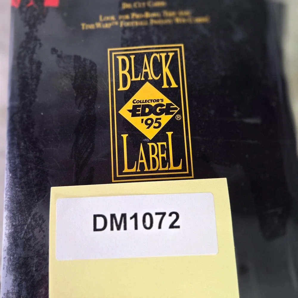 1995 Collector's Edge Black Label NFL Football Sealed Hobby Box 16 Packs DM1072